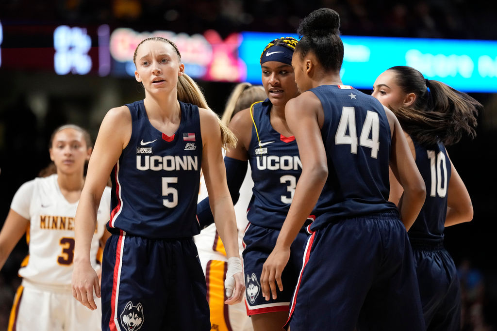 Why UConn women's basketball star Paige Bueckers struggled in loss