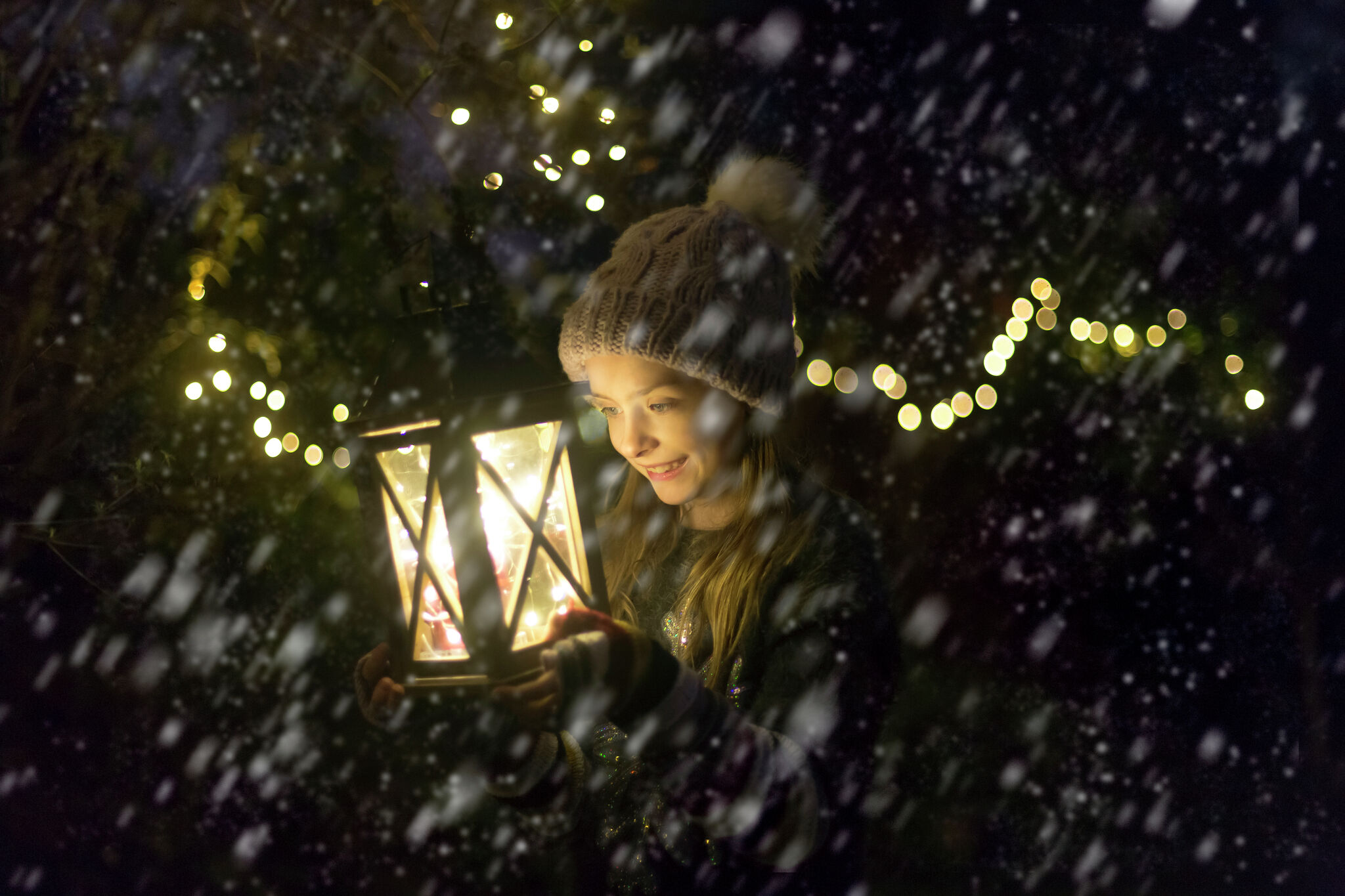 Lantern Lit Winter Hikes Happening This 2023 24 Season Across Michigan   RawImage 