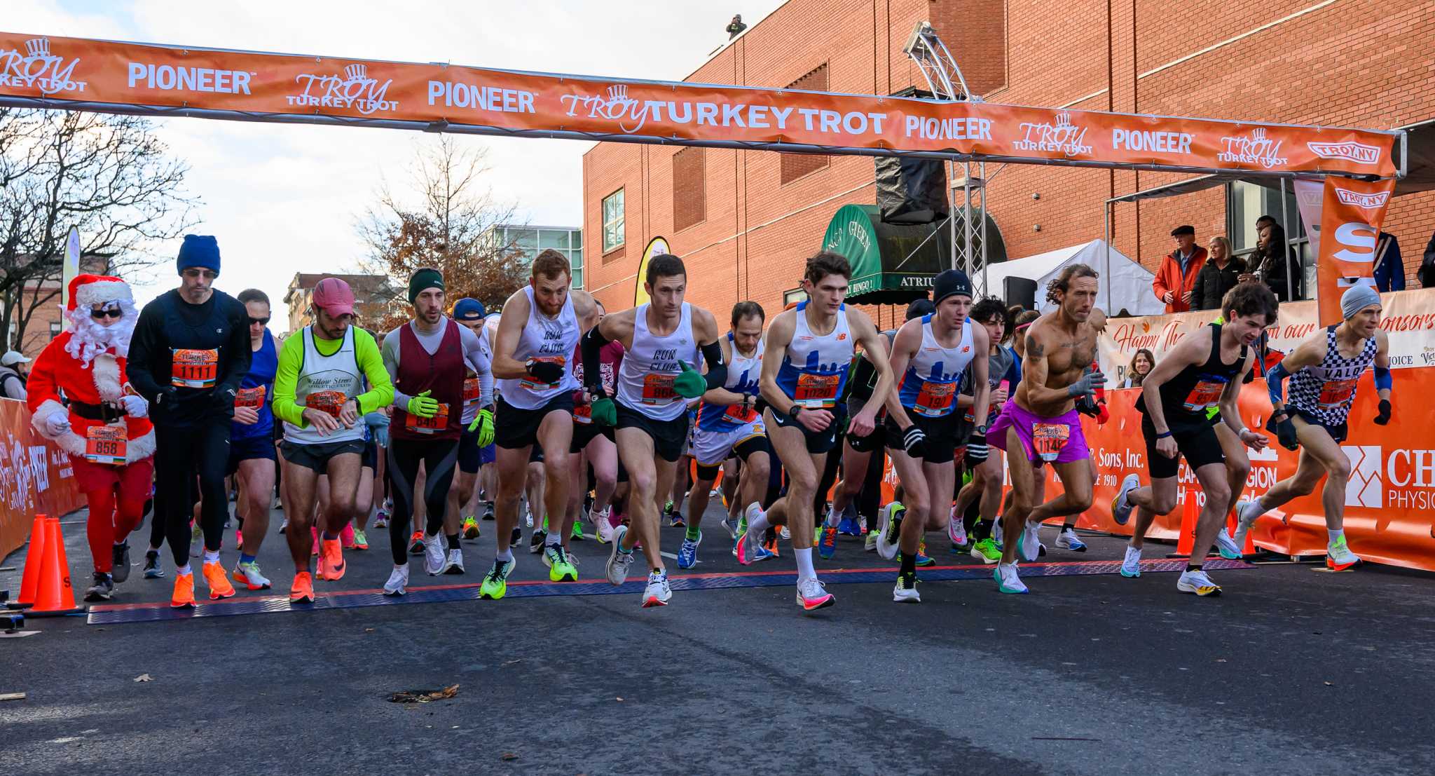 Photos Thousands run Troy Turkey Trot