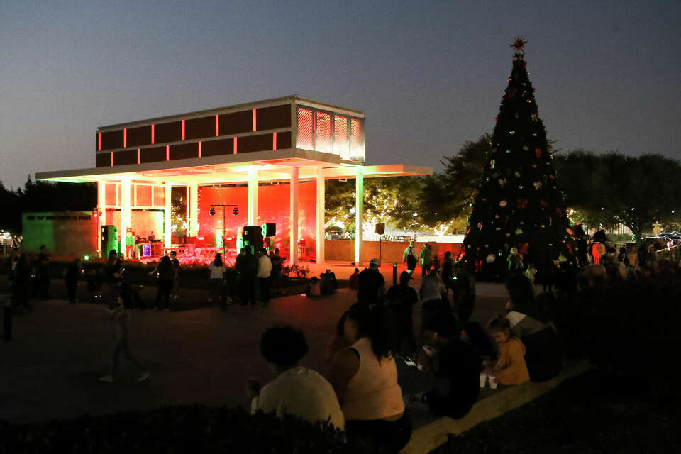 montgomery-county-holiday-events-christmas-lights-markets-and-more