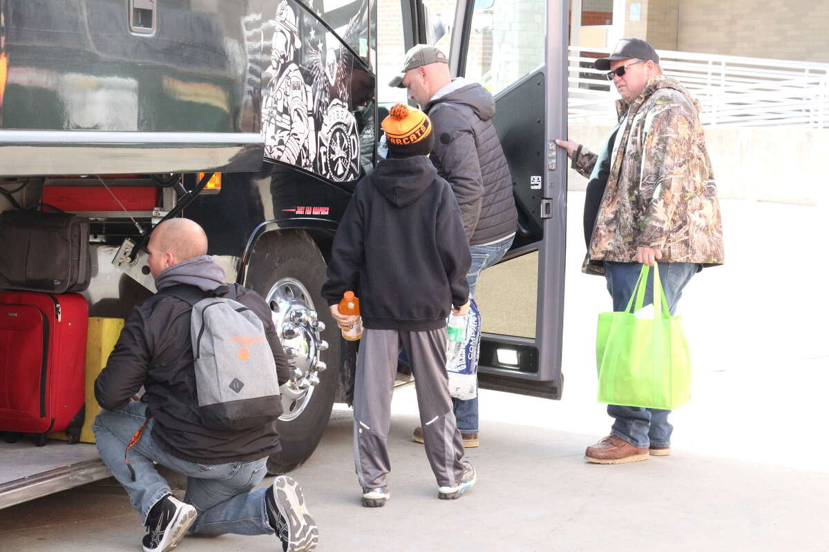 Ubly football team enjoys sendoff by community and fans