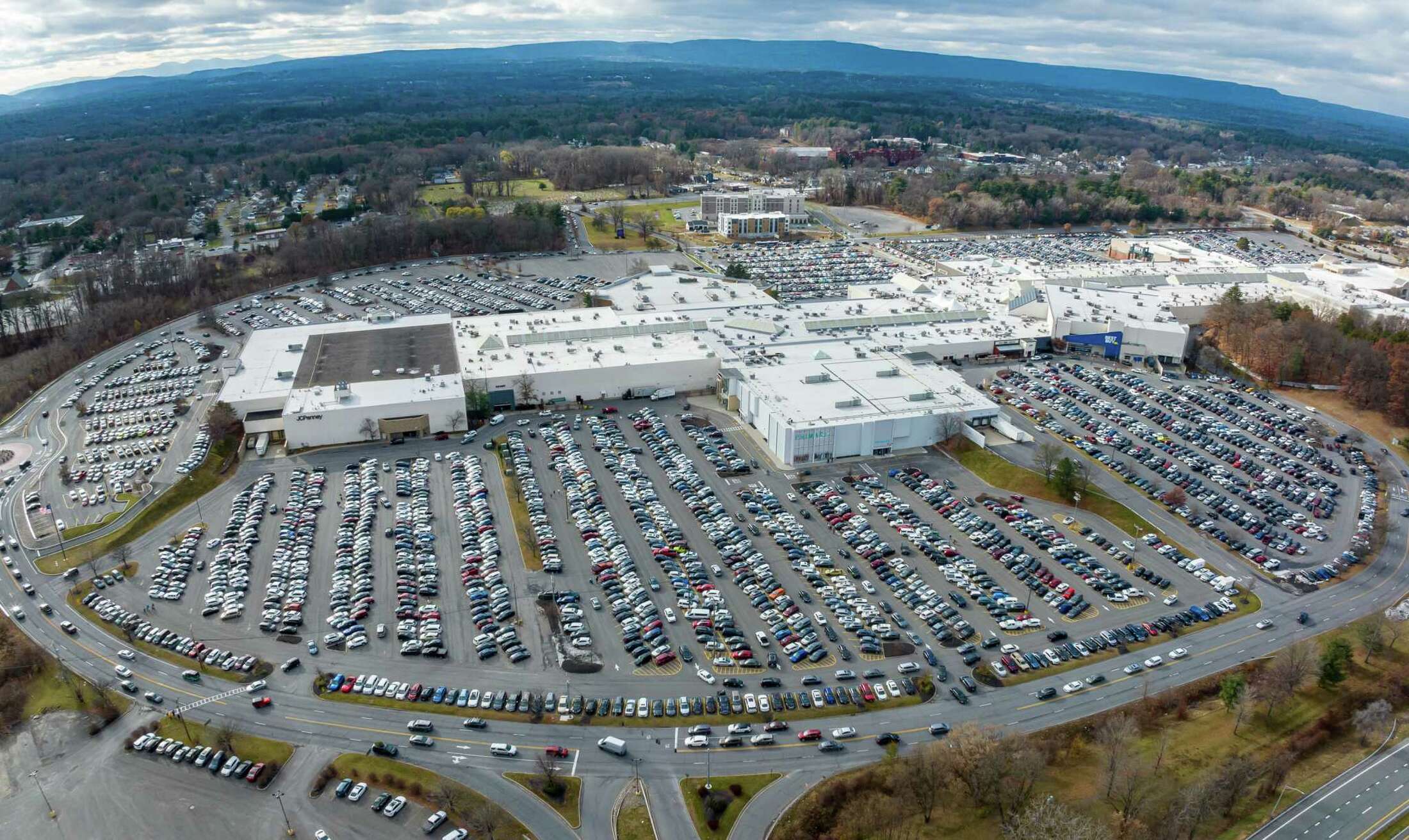 Crossgates Mall wins major tax case against the town of Guilderland