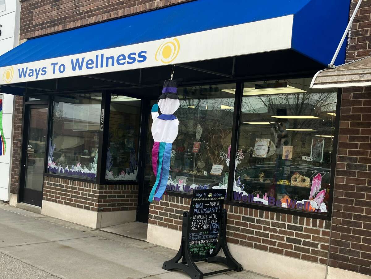 Downtown Midland stores unite for Small Business Saturday