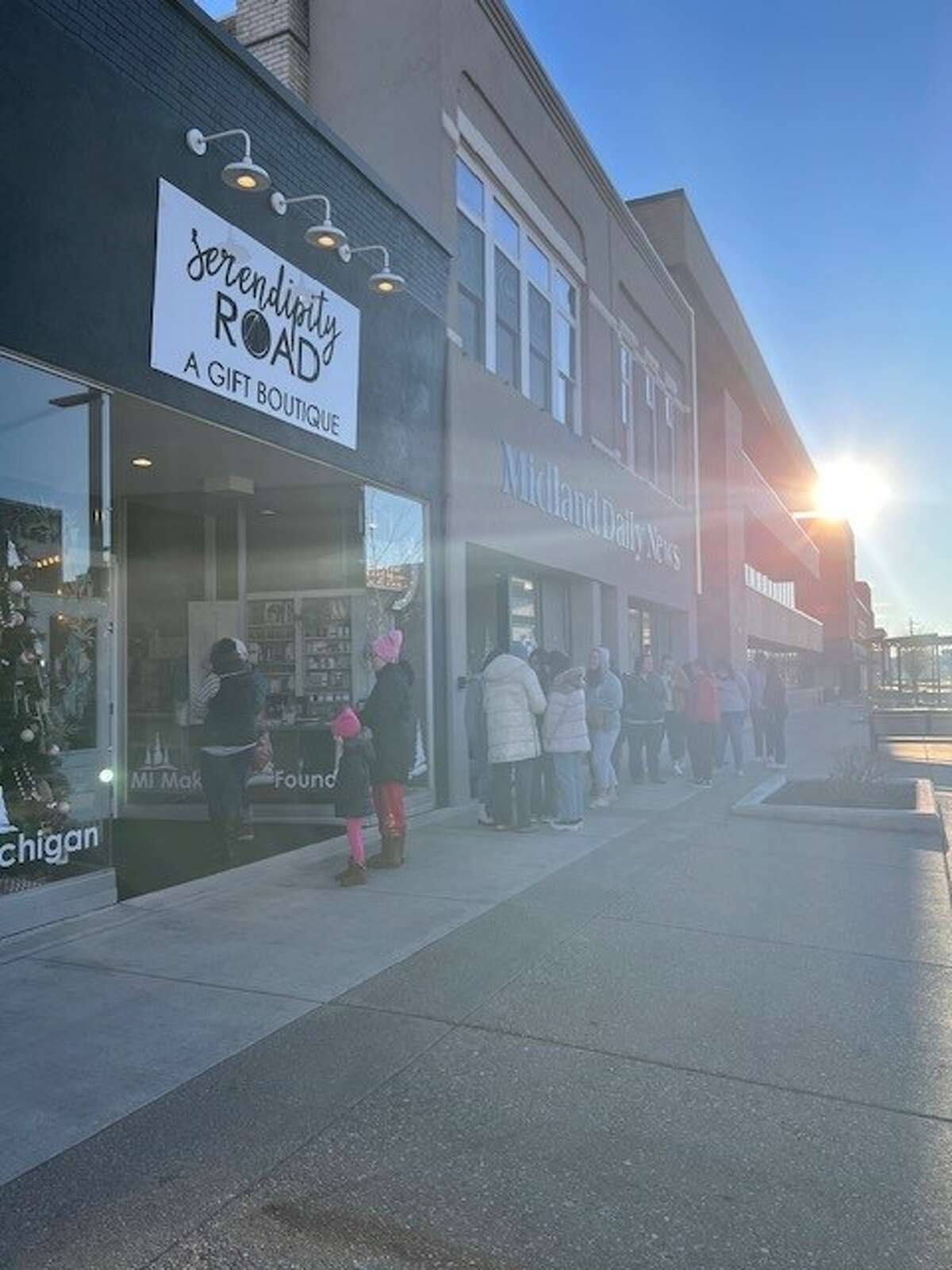 Downtown Midland stores unite for Small Business Saturday