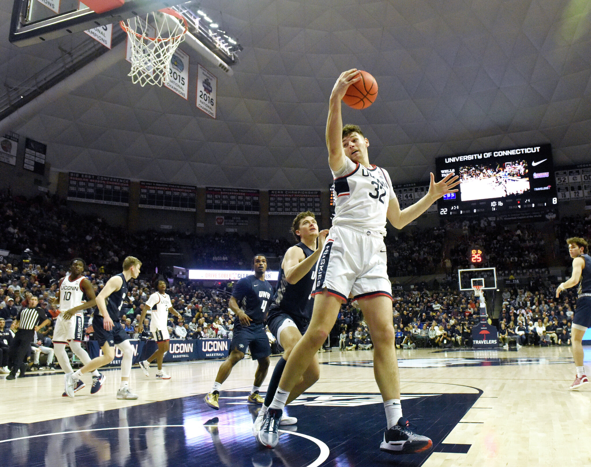 UConn Men's Basketball's Donovan Clingan Embraces Challenge Vs. Kansas