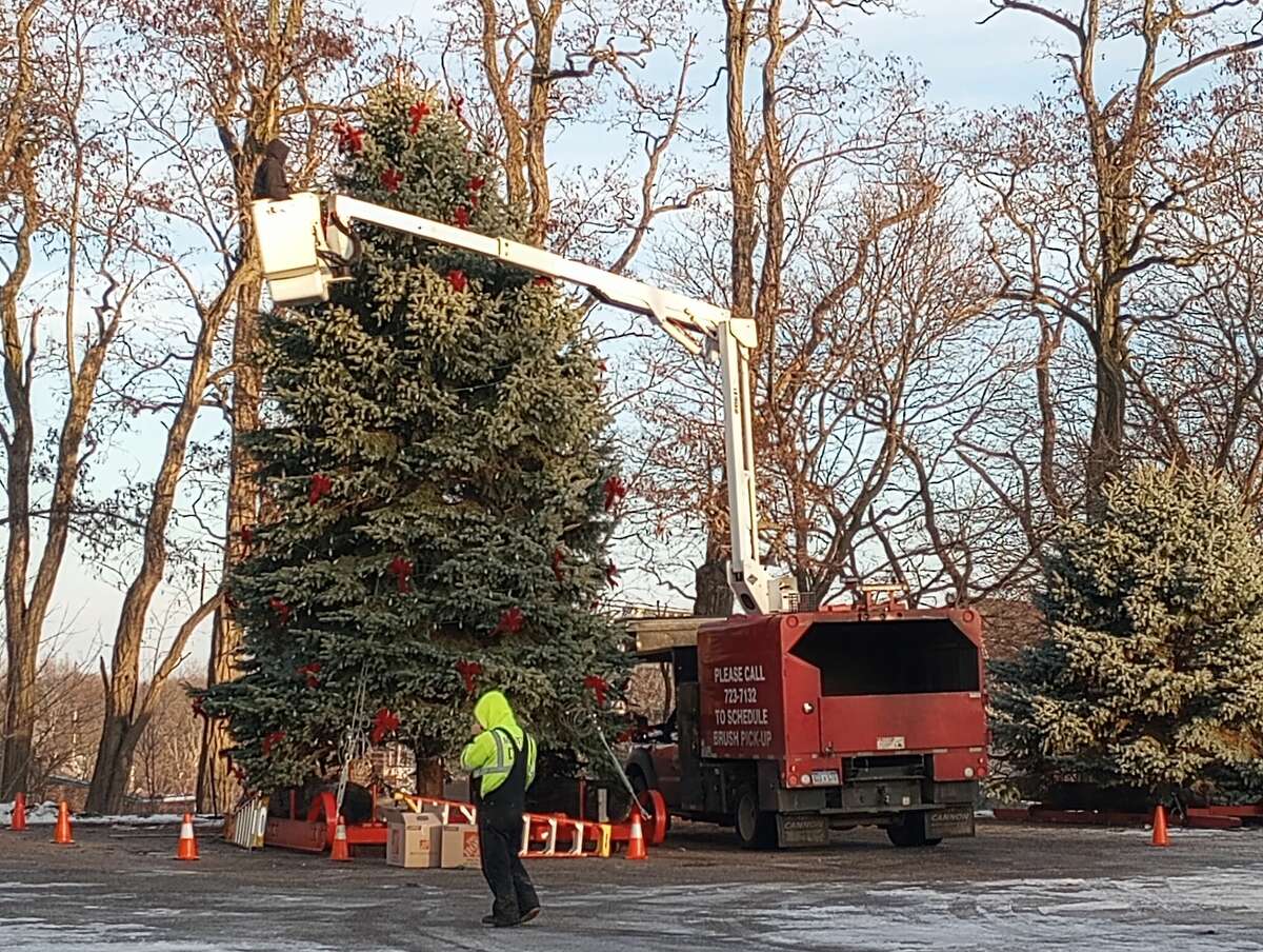Manistee's Sleighbell Weekend Friday and Saturday events