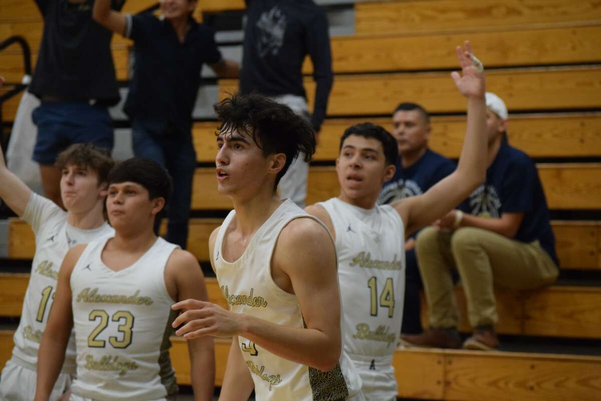 David Martinez helps Laredo Alexander go 20 to open Border Olympics