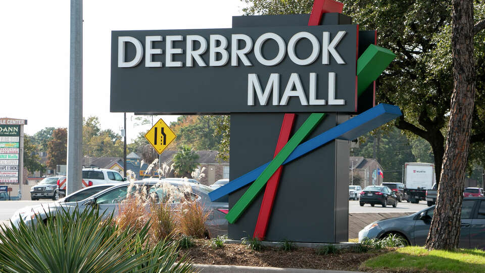 Deerbrook Mall is prepared to ensure guest safety through one of the busiest times of the year for retail stores this holiday season. The Deerbrook Mall is a shopping destination for the northeast side of Houston. 