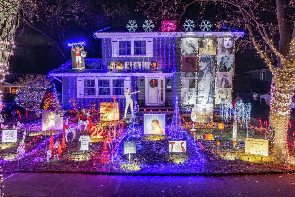 Video Michigan house displays epic Taylor Swift-inspired light show - ABC  News