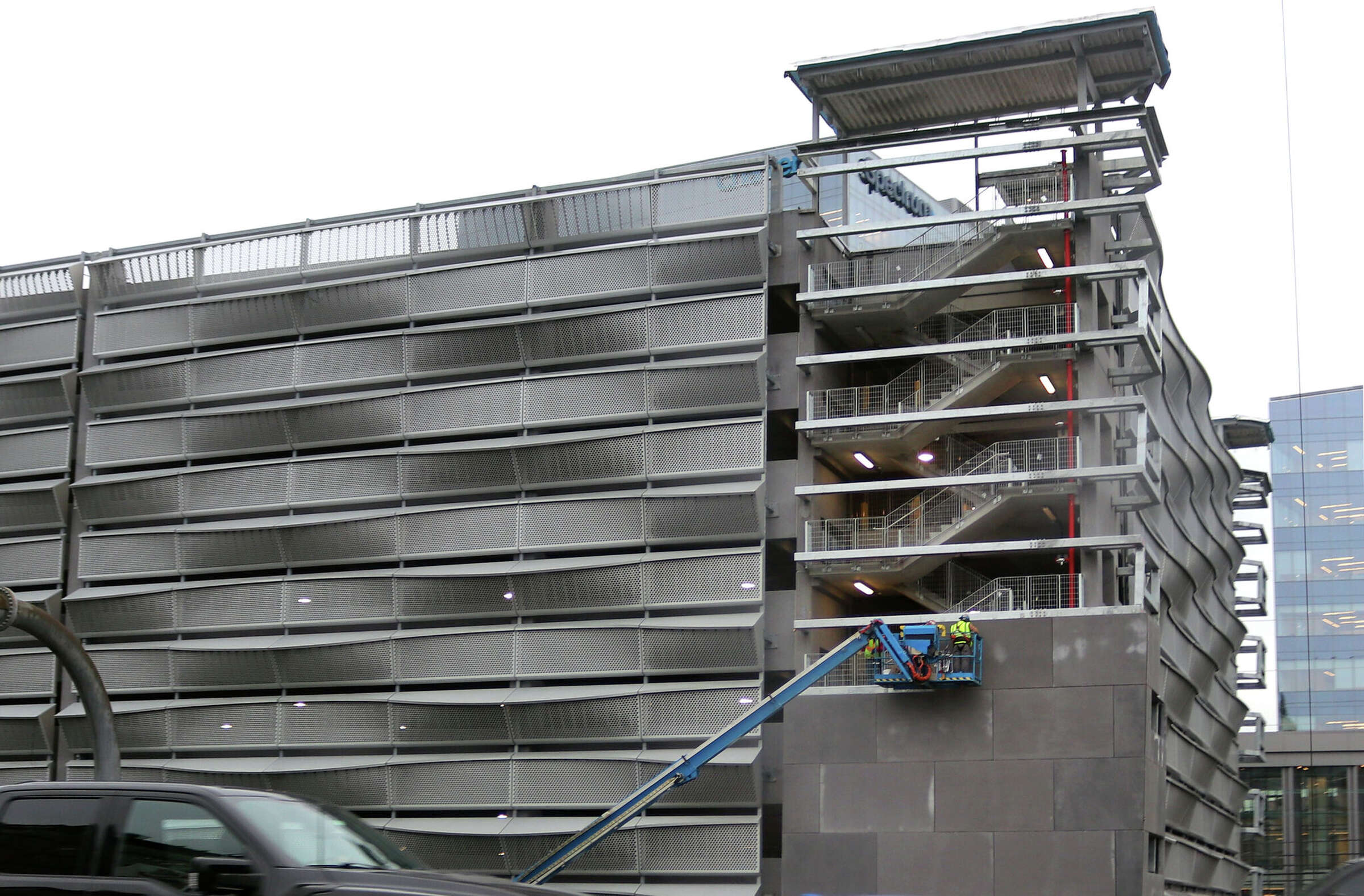 When will Stamford's new train station parking garage open?