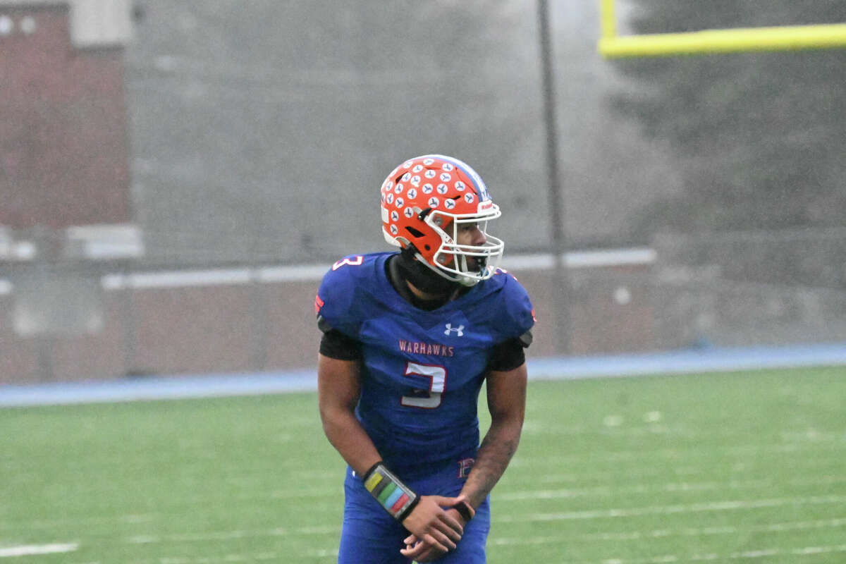 CIAC Class S football semifinal Bloomfield vs. Notre DameFairfield