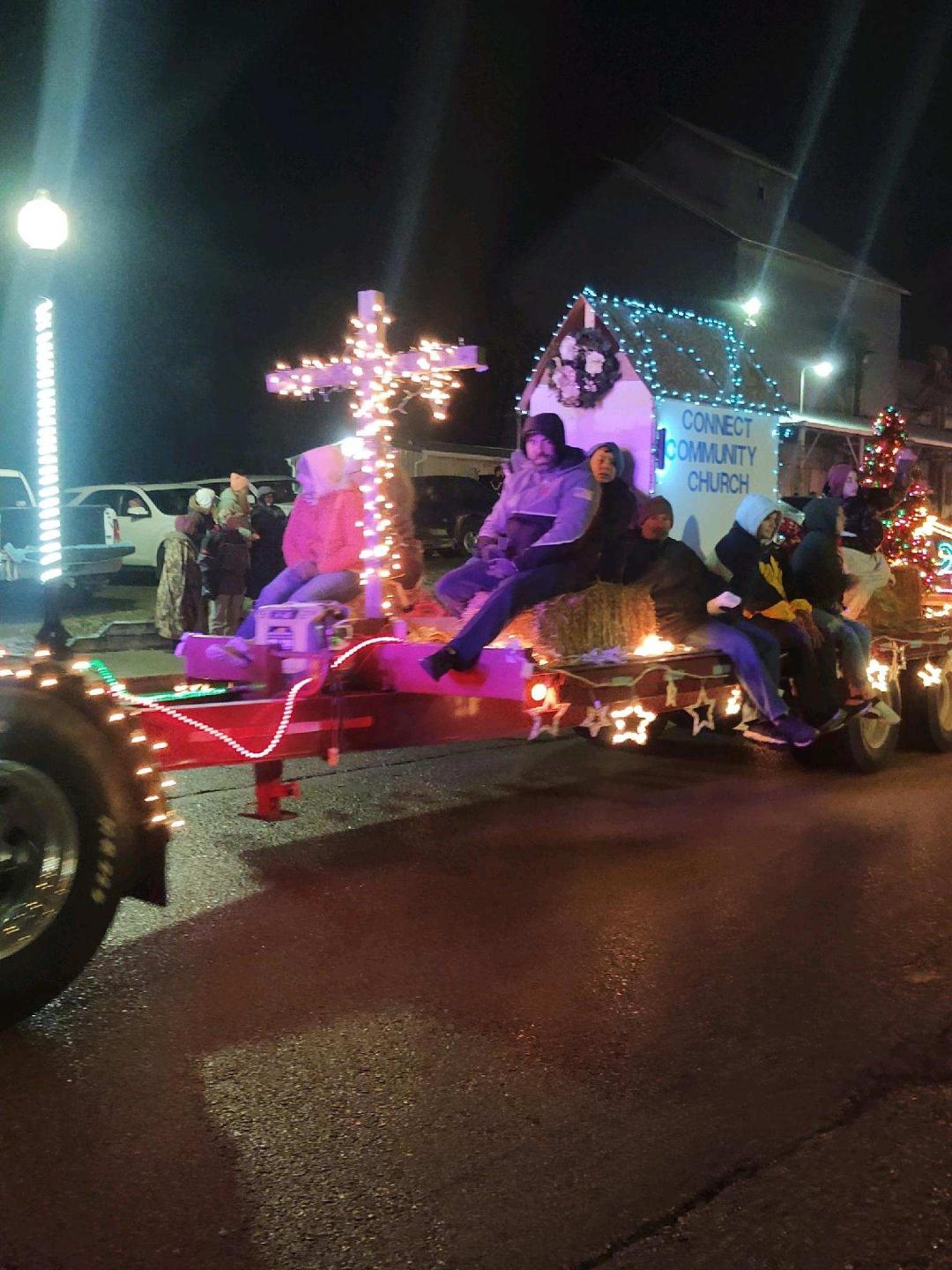 Coleman Mi Christmas Parade 2024 Marji Shandra