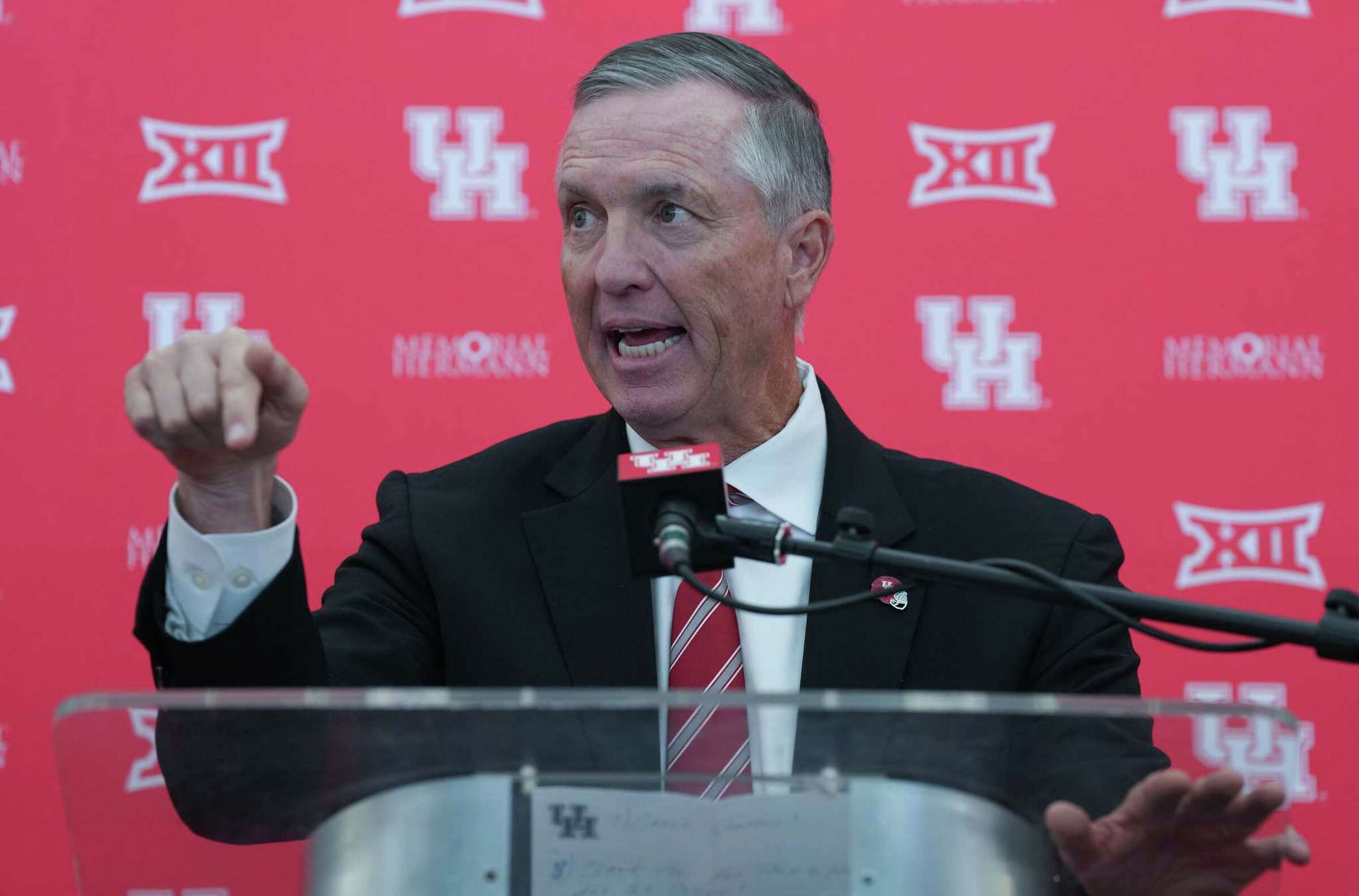 UH football Willie Fritz's salary compares to other Big 12 coaches