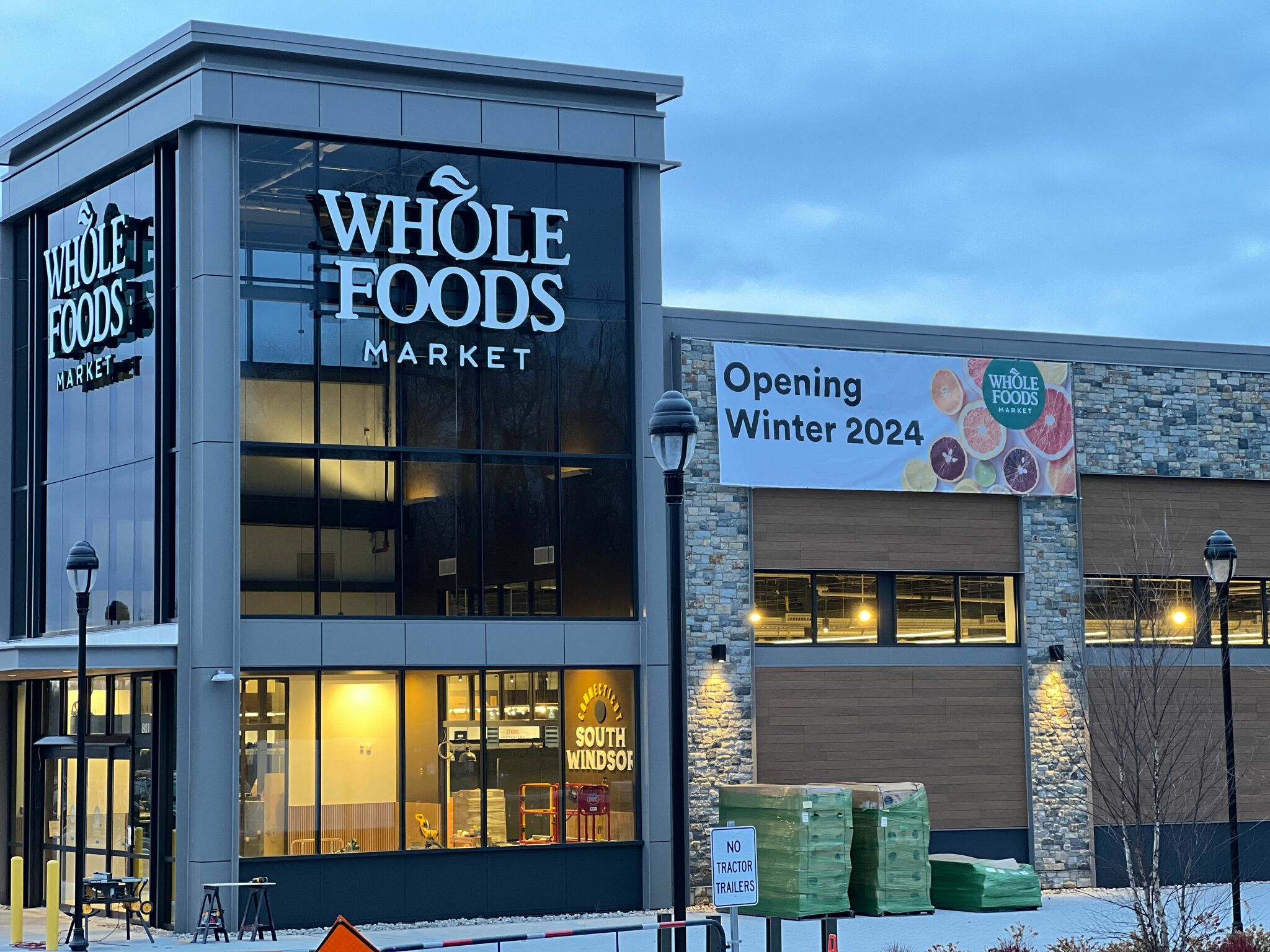 South Windsor's new Whole Foods supermarket could be open by January
