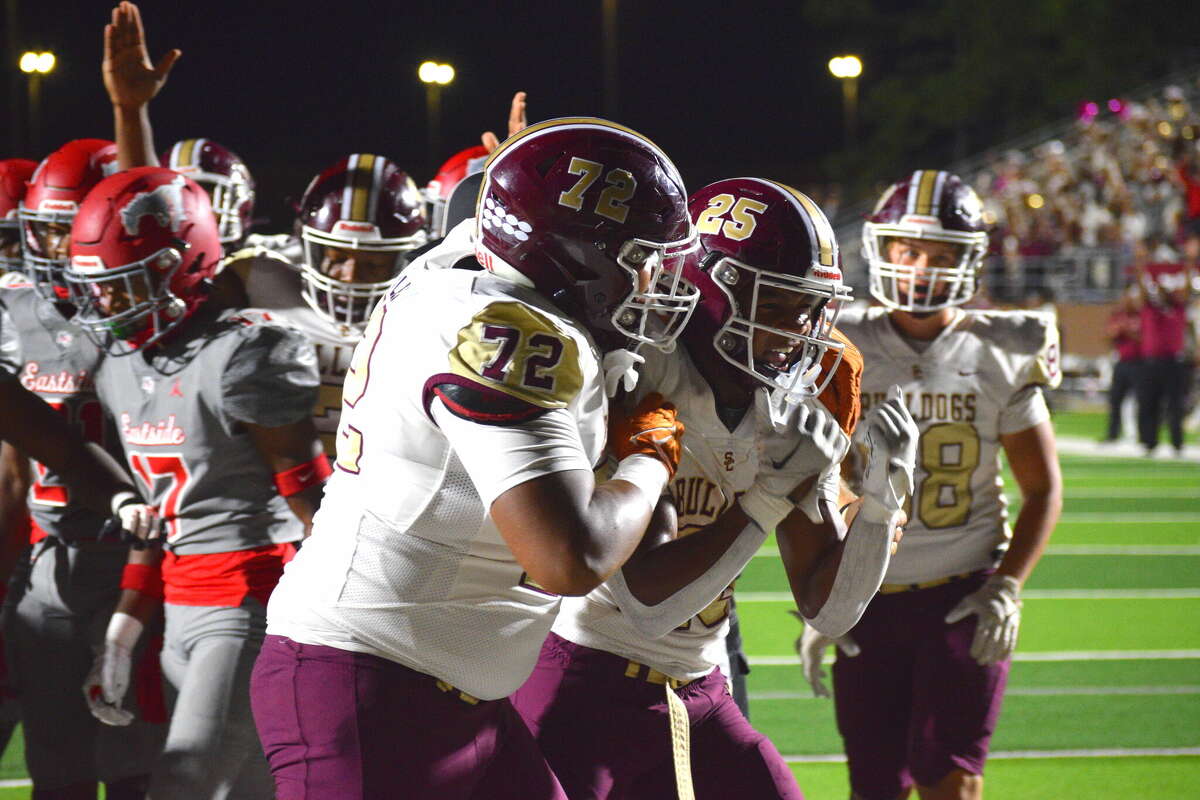 The North Shore Mustangs and Summer Creek Bulldogs play in a Texas high school football game at Galena Park ISD Stadium on Thursday, October 5, 2023.