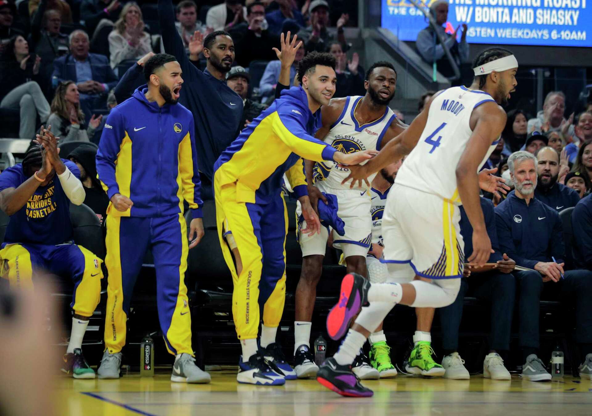 Warriors' Kerr ponders changes to team's longtime starting lineup