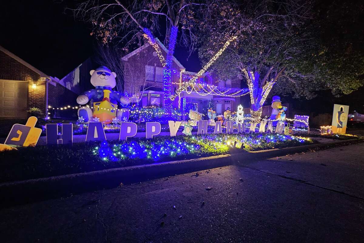 Eric Reiter's home decorated for the holiday.