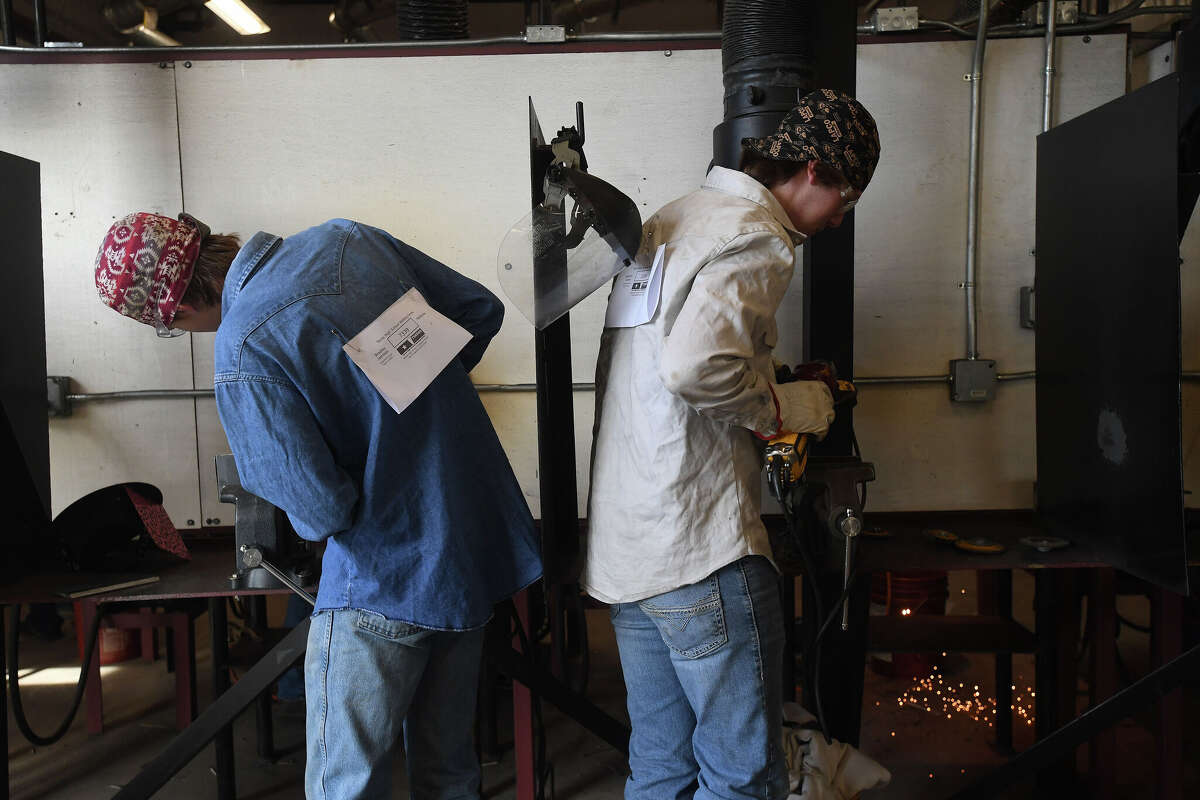 SIlsbee High School's welding competition draws nearly 300