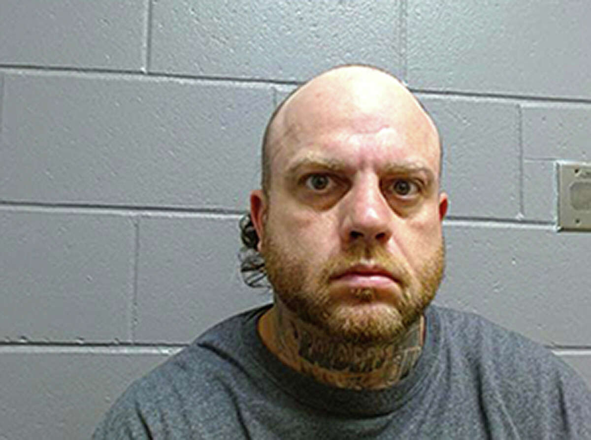 Police Seeking Help To Find Those With Warrants police-seeking-help-to-find-those-with-warrants