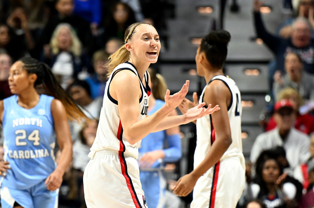 Paige Bueckers Leads UConn Women's Basketball Over North Carolina