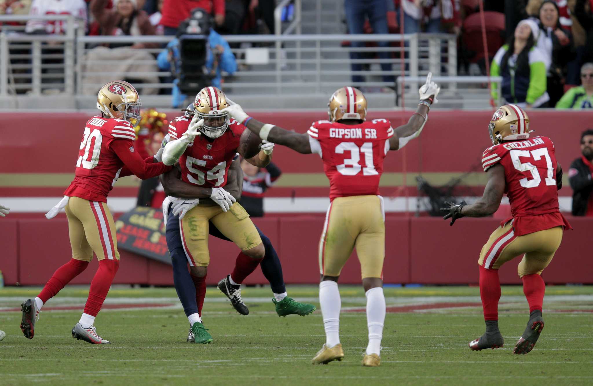 49ers’ Fred Warner enters franchise record book with game-sealing pick