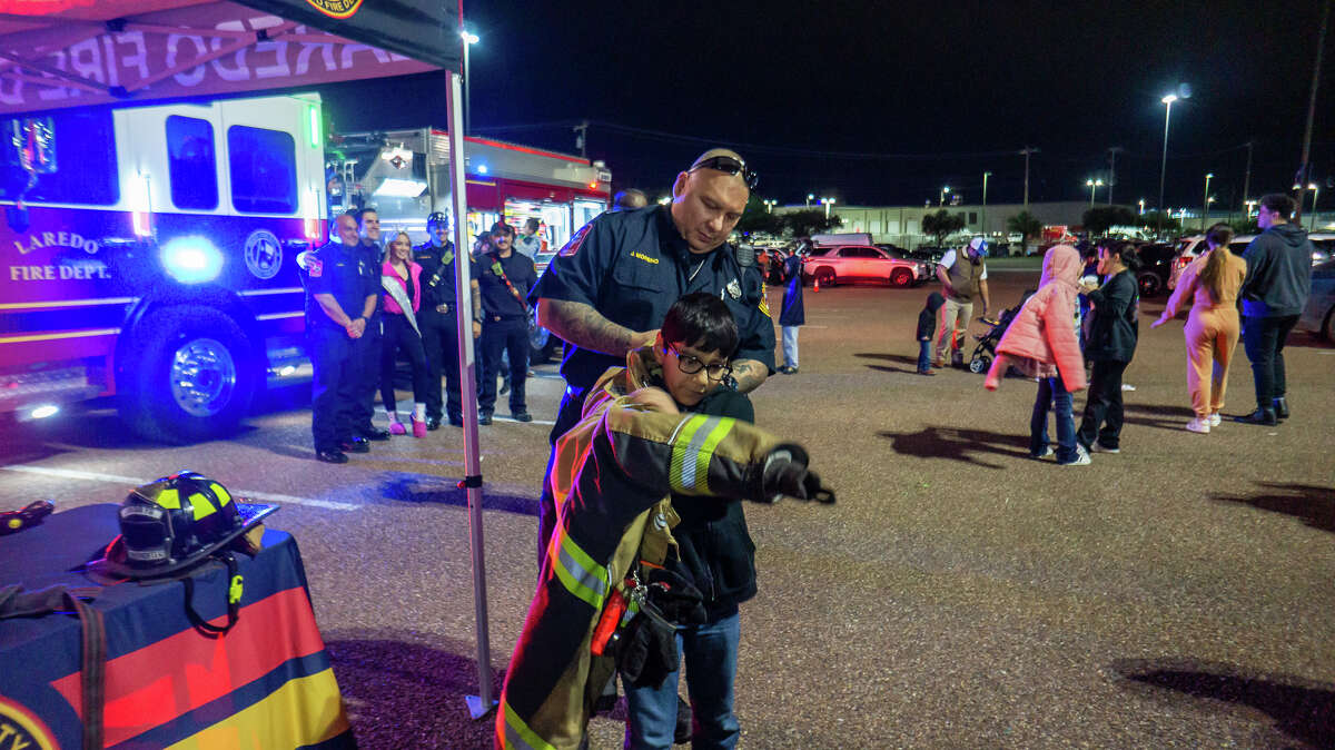 Photos City of Laredo rings in the holiday season at Navidadfest 2023