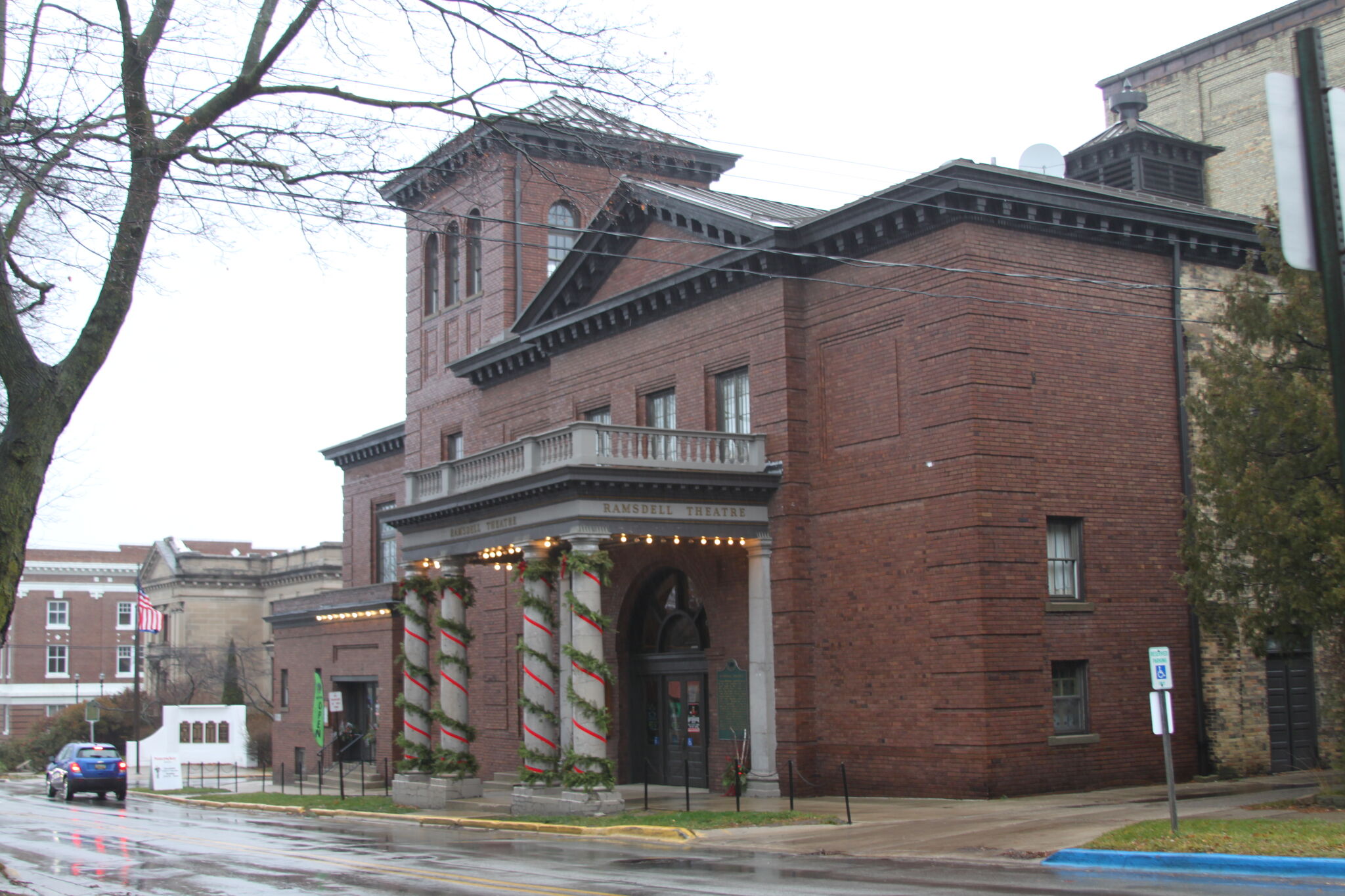 Manistee Civic Players Ready To Perform Christmas Musical Comedy