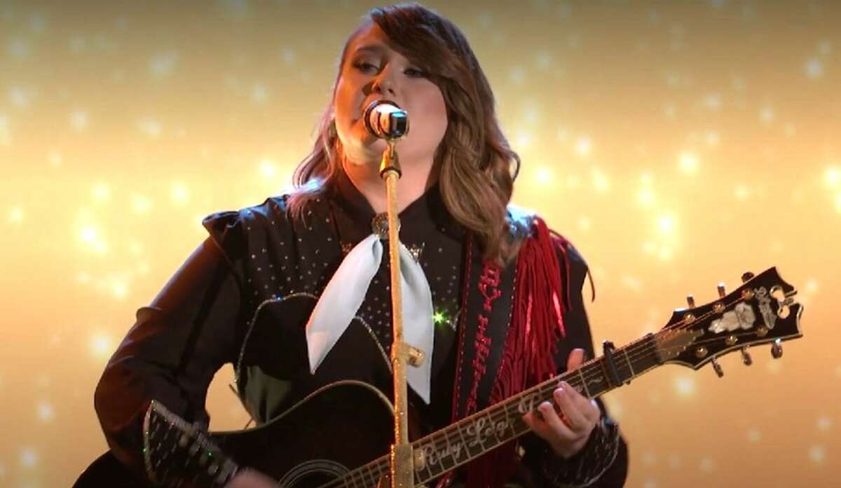 The Voice': Watch Jacquie Roar Ace The Playoffs