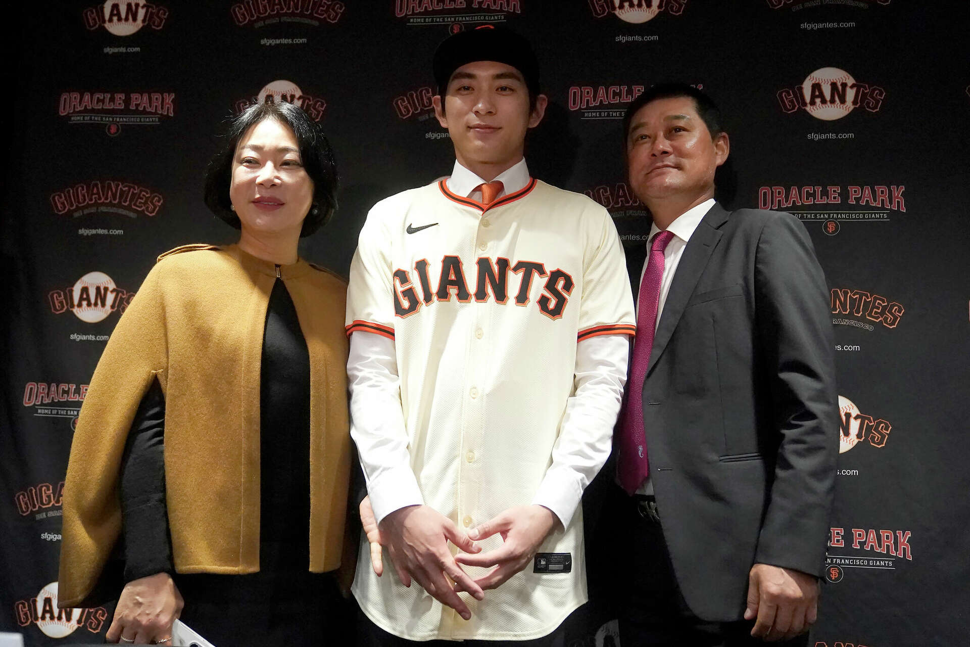 New Giant Jung Hoo Lee that rare MLB player happy to be here, in S.F.