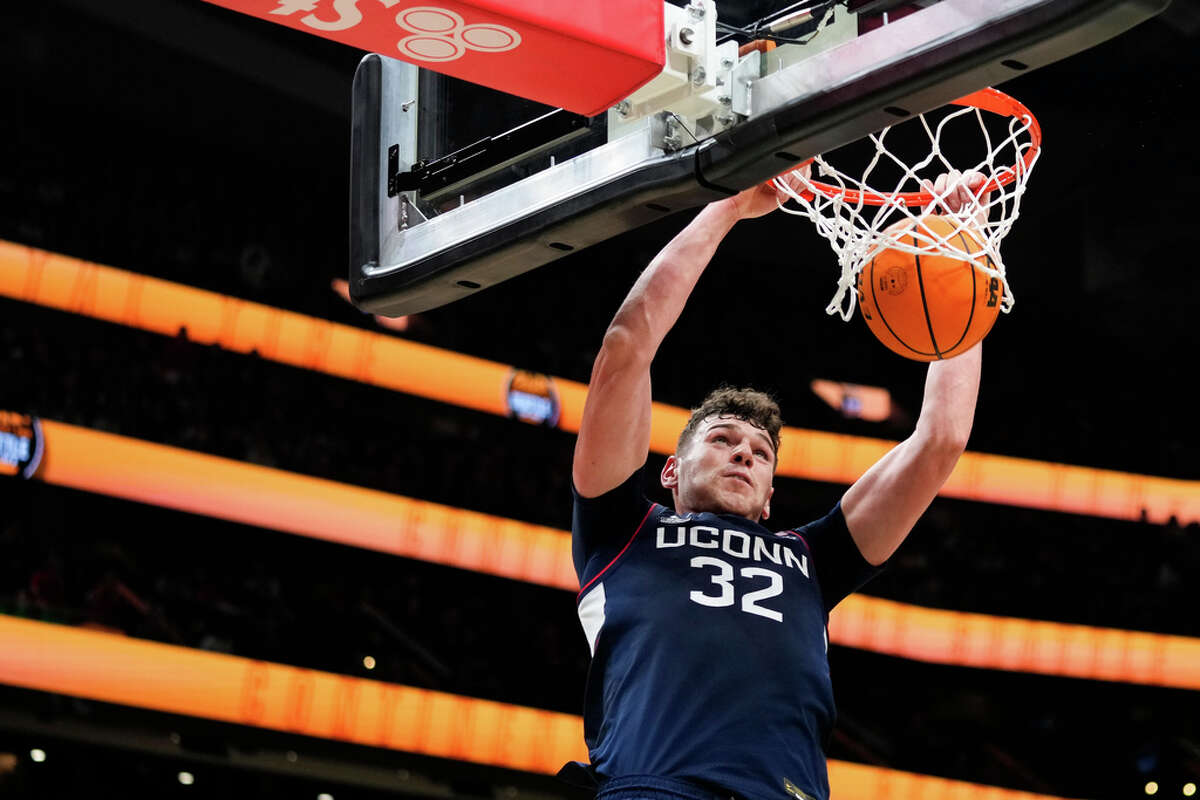 Gonzaga vs UCONN, How to watch Friday's college basketball game