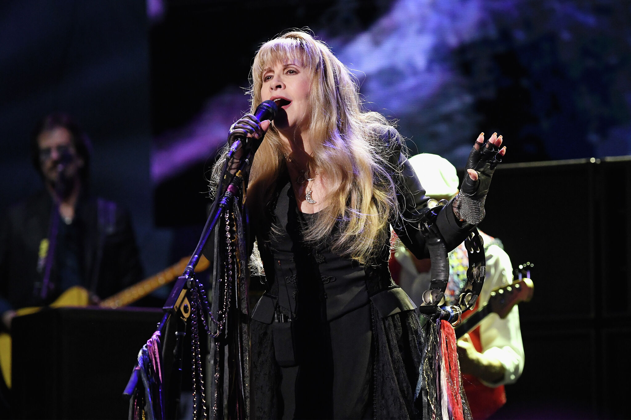 ‘I feel like I’m home’: Stevie Nicks conjures the magic for S.F.