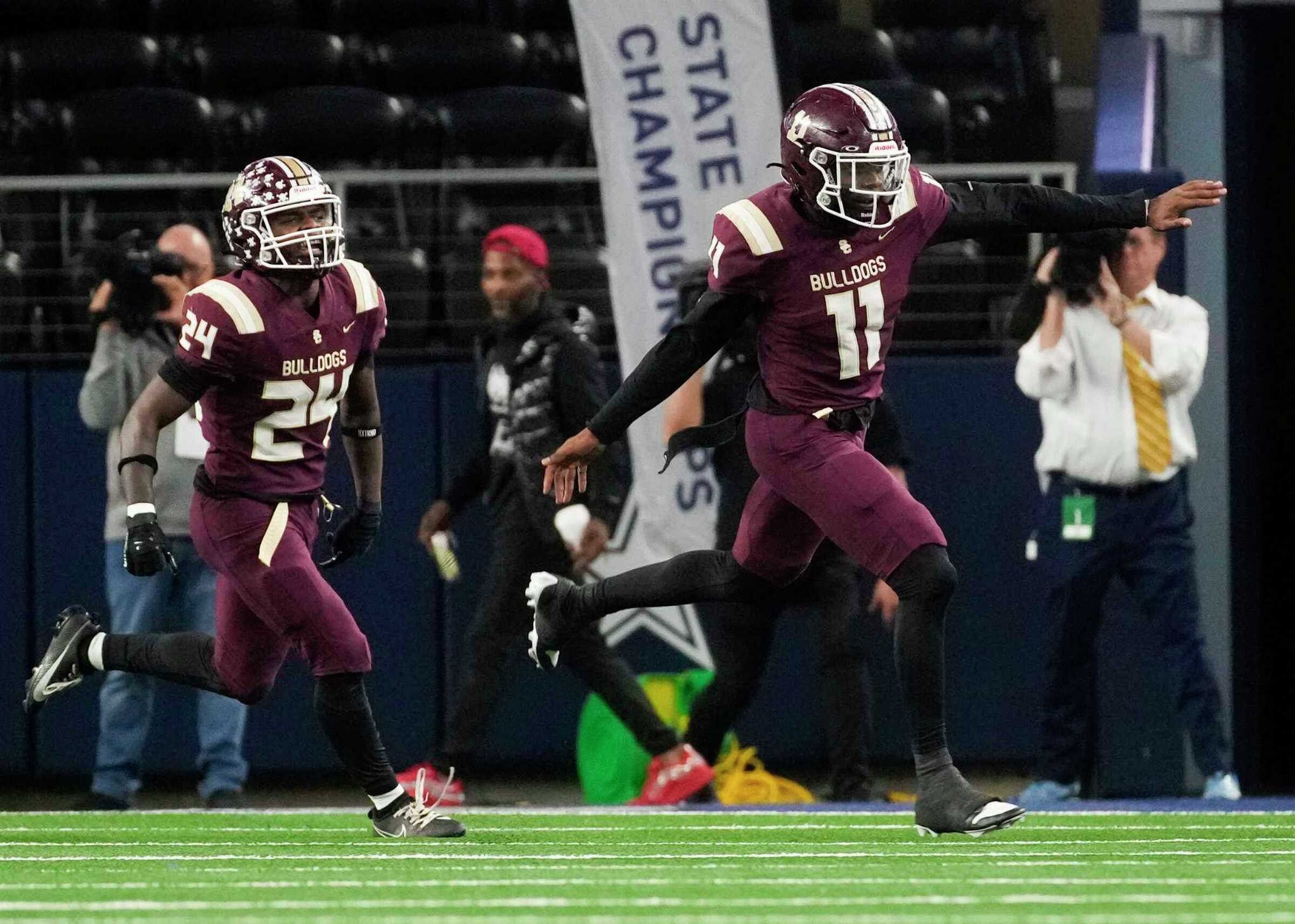 Live Updates Class 6a Division Ii Summer Creek Vs Desoto