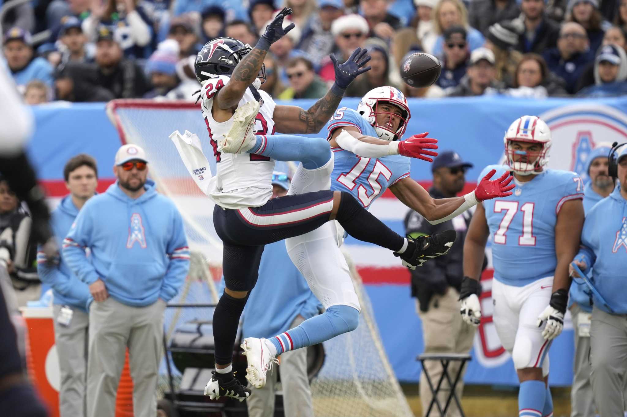 Tennessee Titans will wear Houston Oilers throwback jerseys vs. Texans