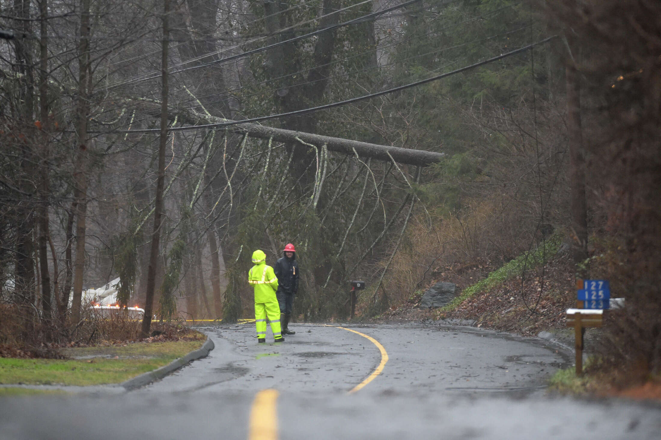 CT power outages Tens of thousands without power from strong storm