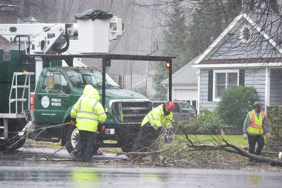 CT power outages Tens of thousands without power from strong storm