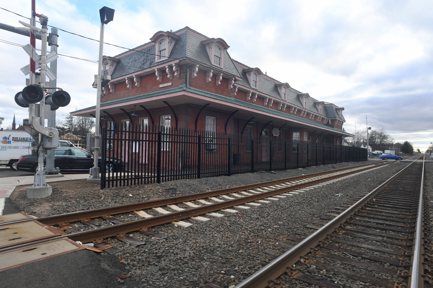 Restaurant offered up as idea for old Wallingford train station