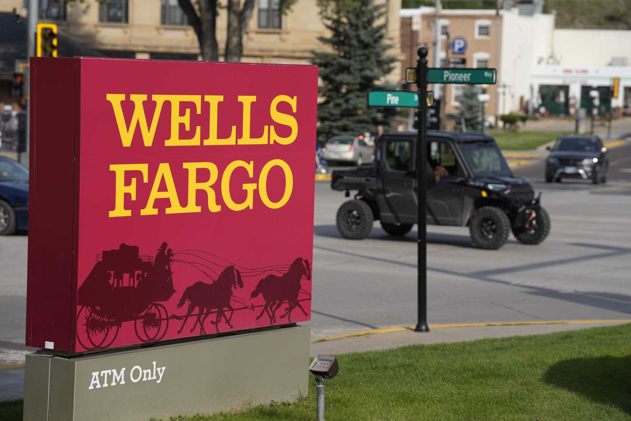 Wells Fargo workers at New Mexico branch vote to unionize, a first in modern era for a major bank