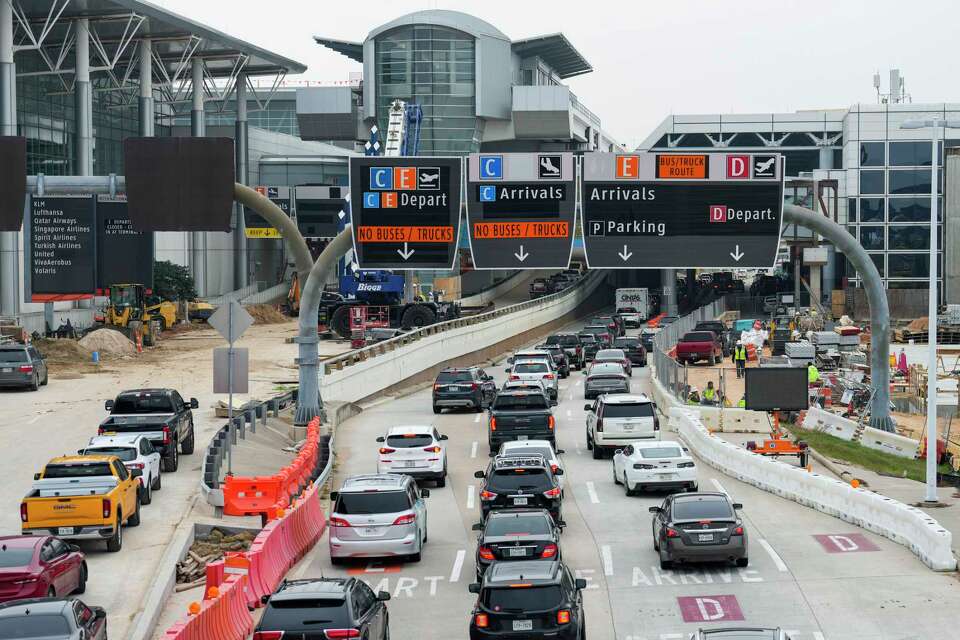 Bush Airport Park And Ride www.houstonchronicle.com