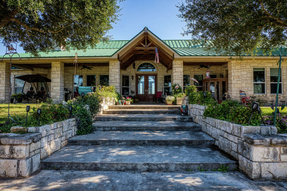 $33M Texas hunting ranch with own landing strip hits market