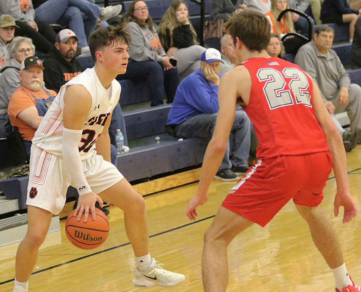 TUESDAY BOYS BASKETBALL Tigers beat Hawks at Waverly
