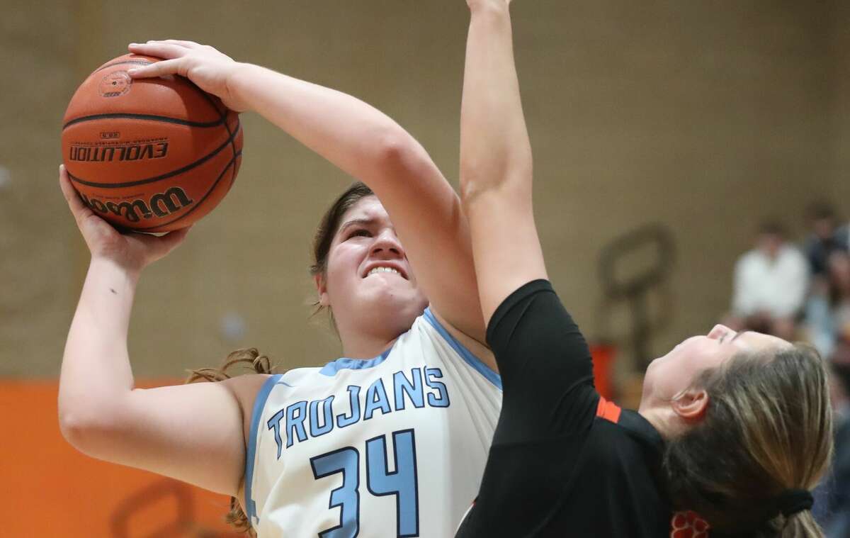 Triopia girls beat Beardstown at Lady Tiger Classic