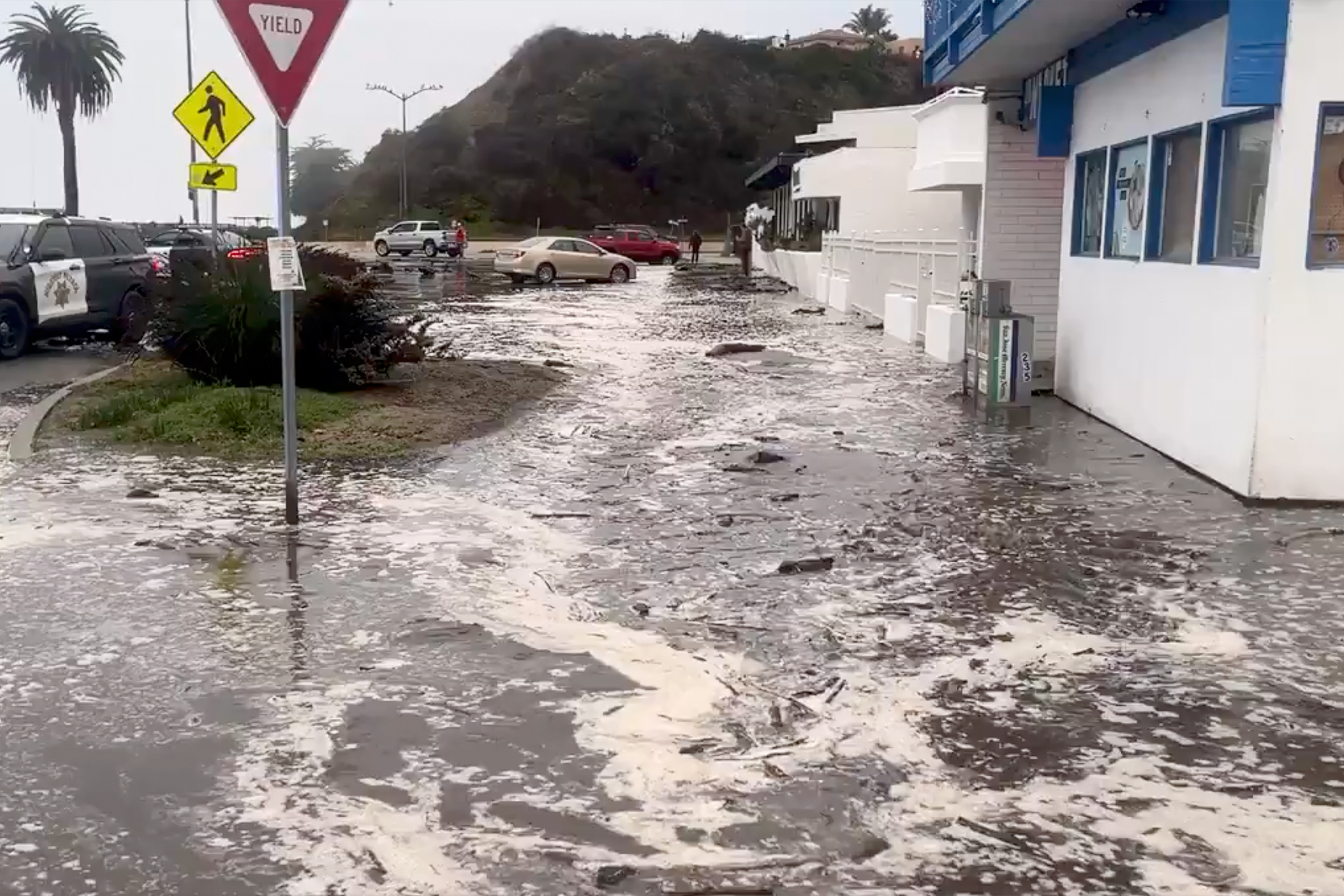 Dramatic flooding in Santa Cruz County as storm breaches coastline