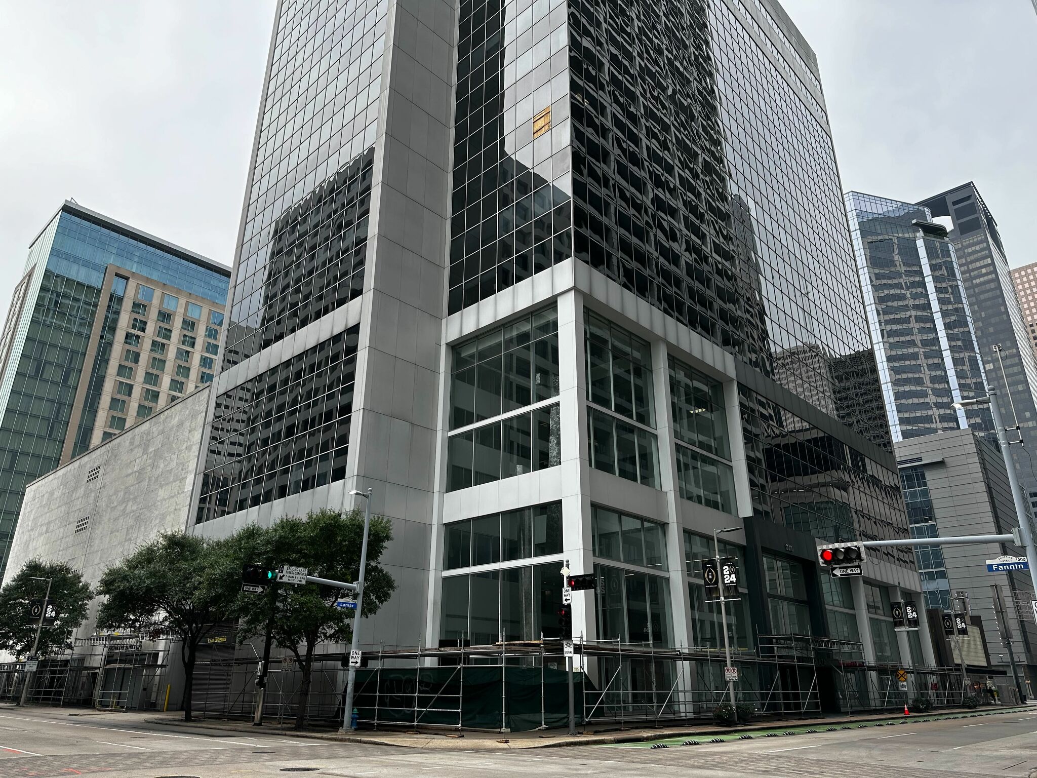 Harris County buys downtown Houston office tower for $26M