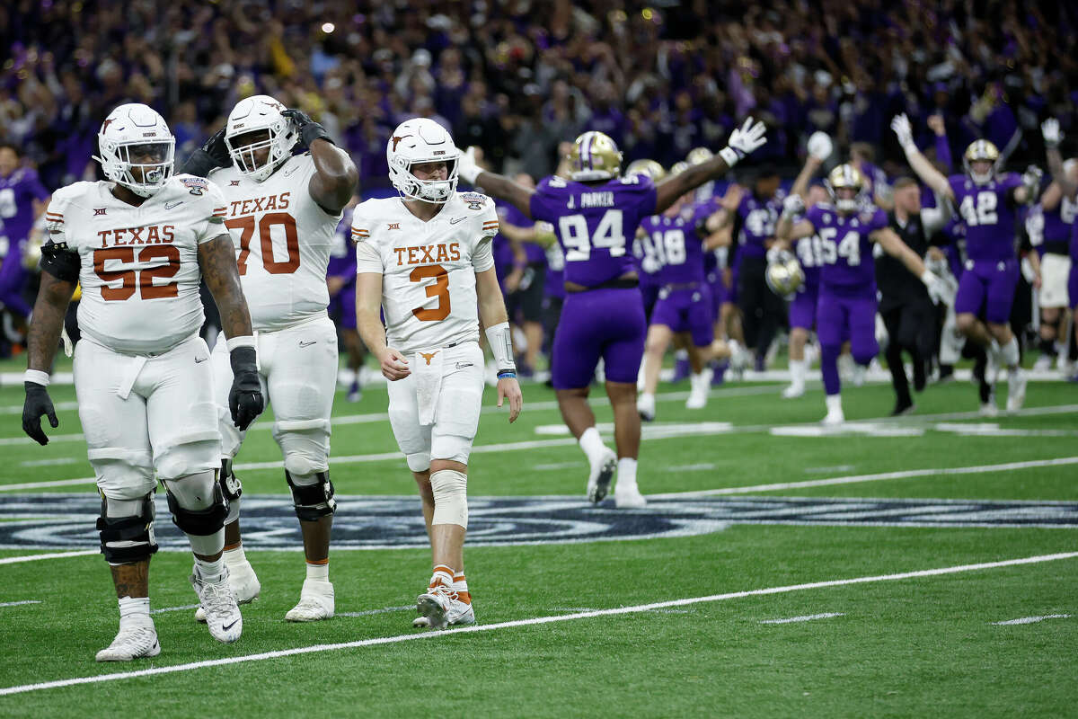 Quinn Ewers #3 of the Texas Longhorns reacts after a 37-31 loss against the Washington Huskies in the CFP Semifinal Allstate Sugar Bowl at Caesars Superdome on January 01, 2024 in New Orleans, Louisiana.