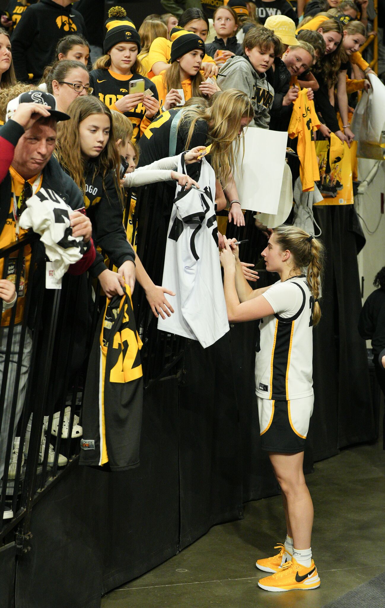 Iowa Kate Martins Height The Google Discovery That Will Change Your Perspective - w24z2ac
