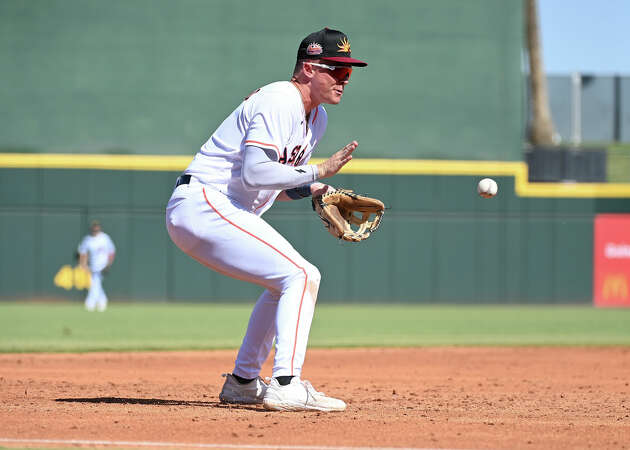 Zach Dezenzo #4 of the Mesa Solar Sox makes a play during the game between the Surprise Saguaros and the Mesa Solar Sox at Goodyear Ballpark on Saturday, October 14, 2023 in Goodyear, Arizona. 