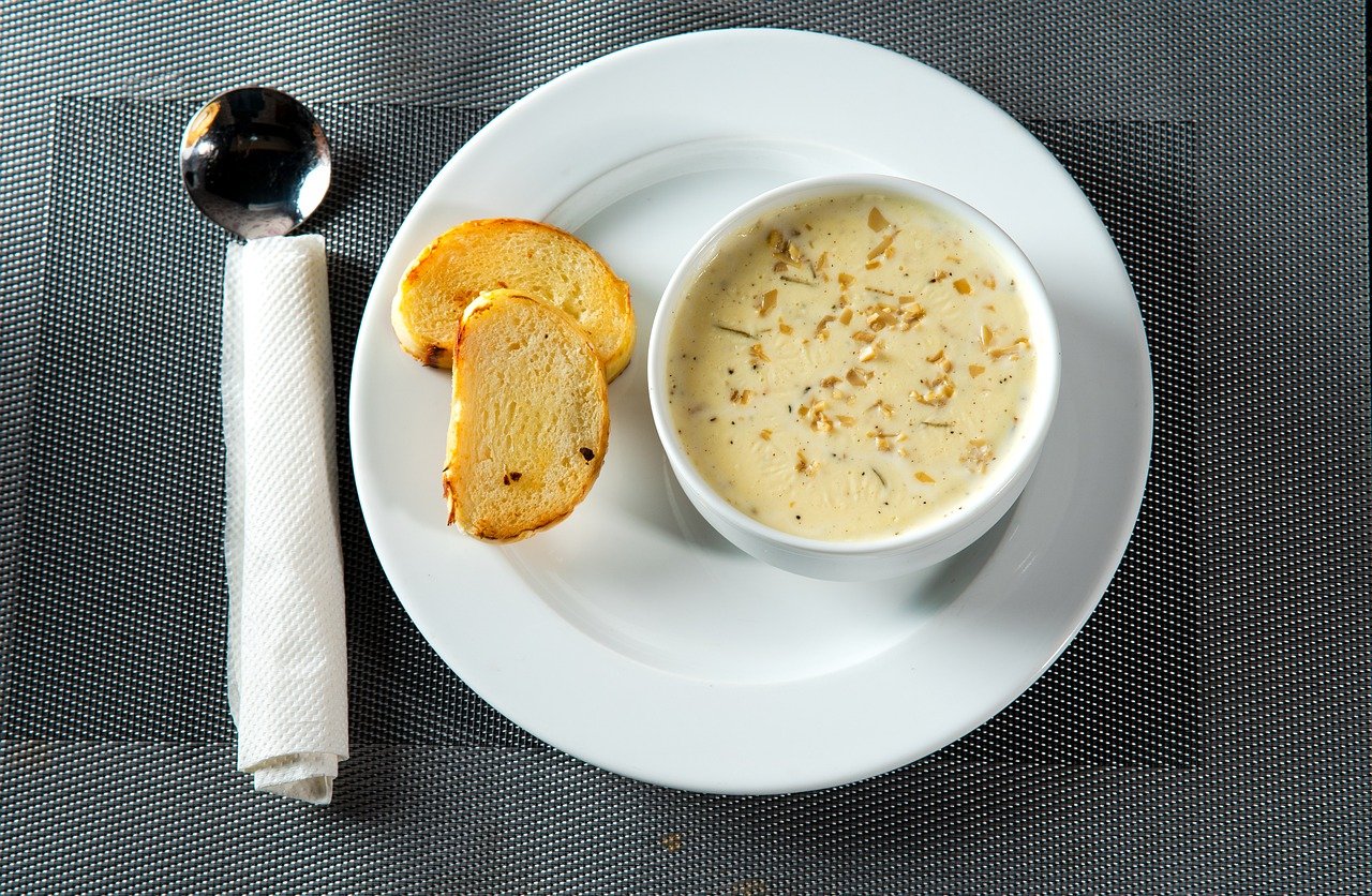 How to make cabbage cheddar chowder