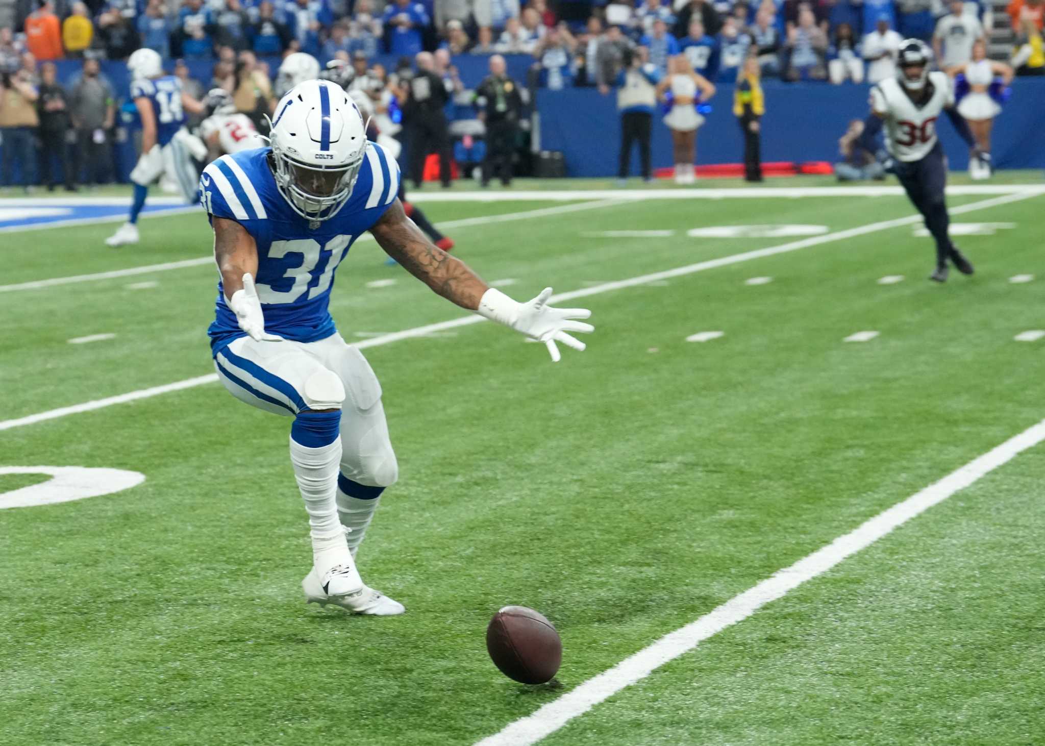 houston-texans-colts-curious-fourth-down-play-call-clinches-win
