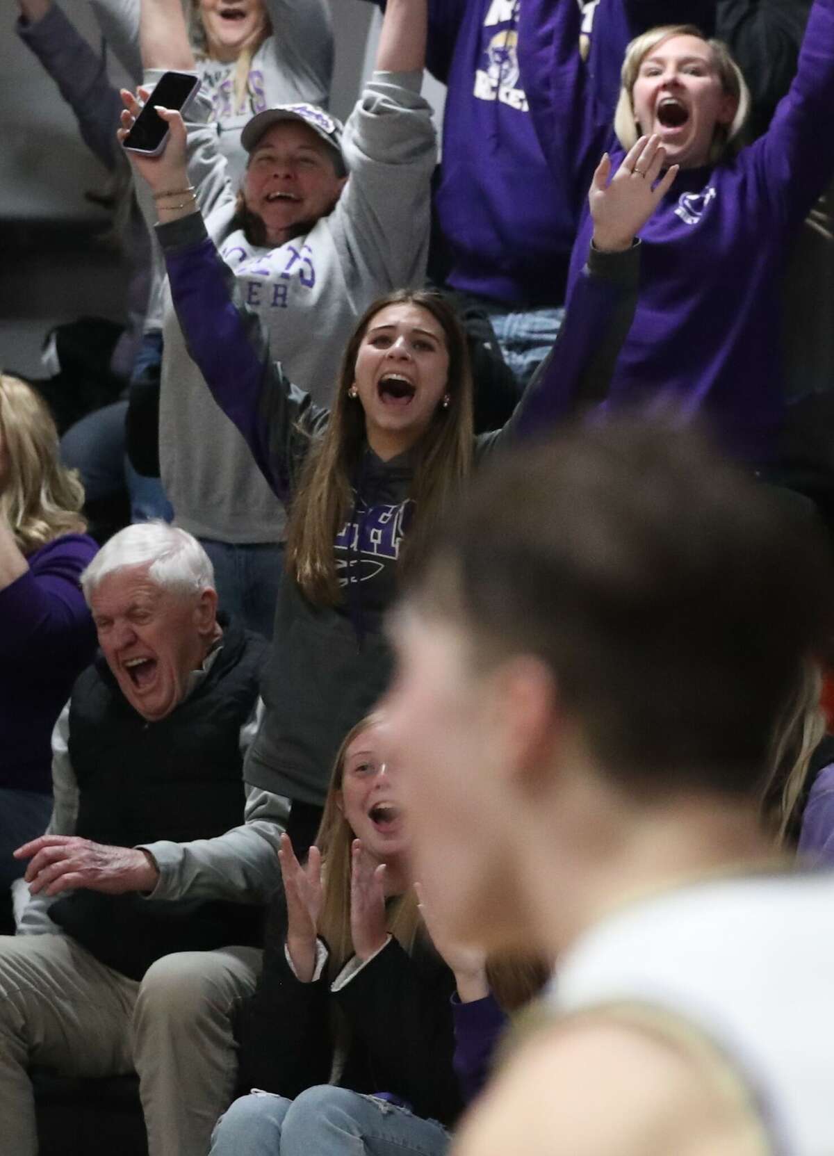 Mossman's lastsecond layup lifts Routt in overtime
