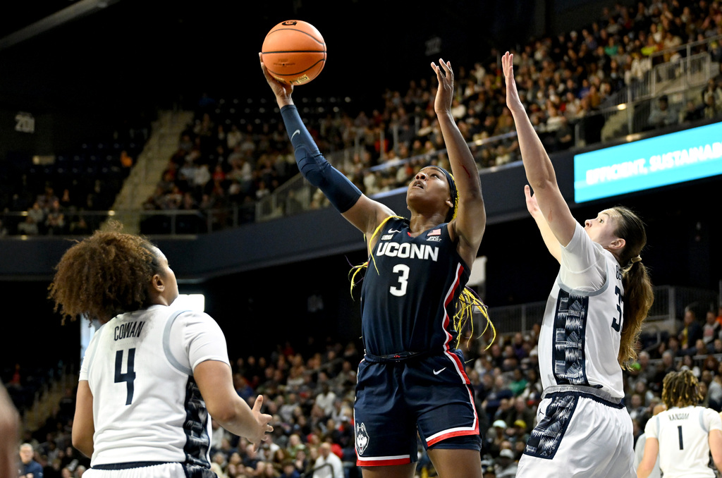 Behind UConn Women's Basketball Team's 'remarkable' Resilience